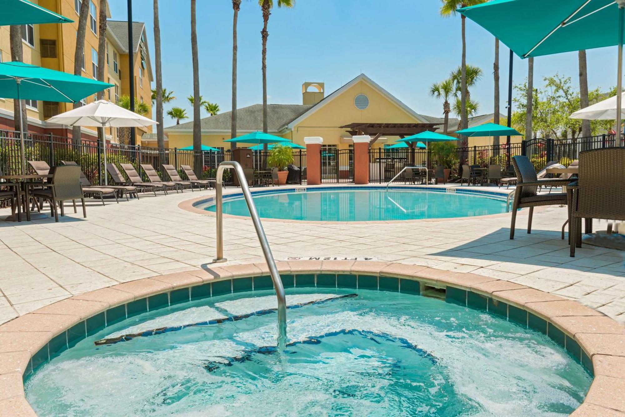 Homewood Suites By Hilton Orlando-Ucf Area Alafaya Екстериор снимка
