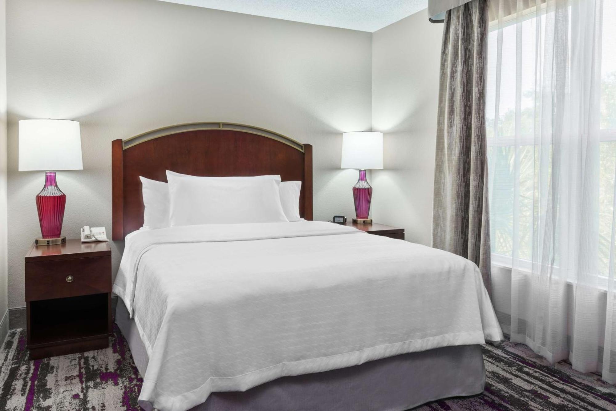 Homewood Suites By Hilton Orlando-Ucf Area Alafaya Екстериор снимка