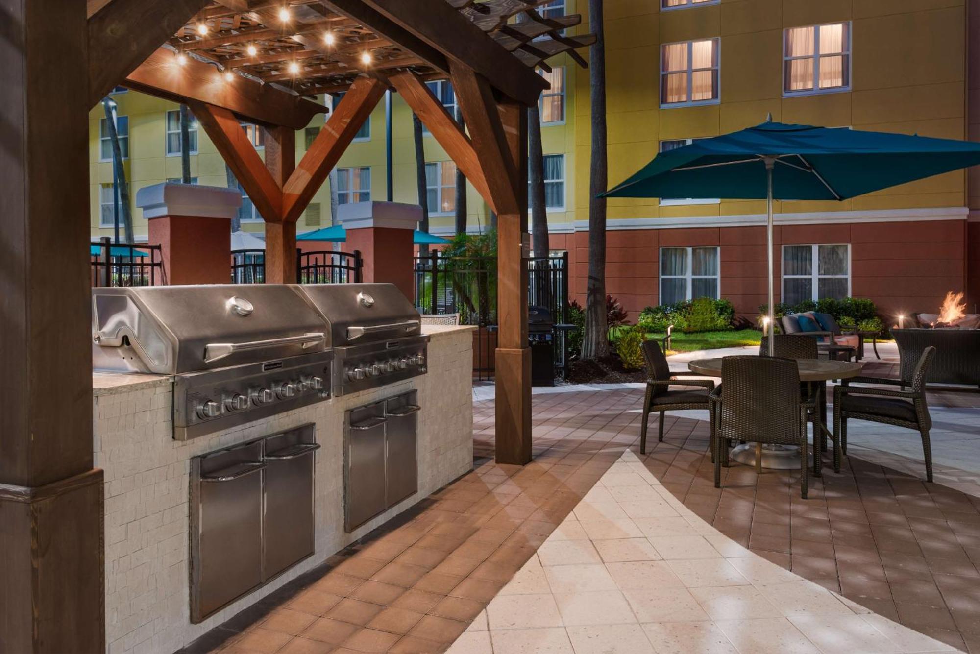 Homewood Suites By Hilton Orlando-Ucf Area Alafaya Екстериор снимка