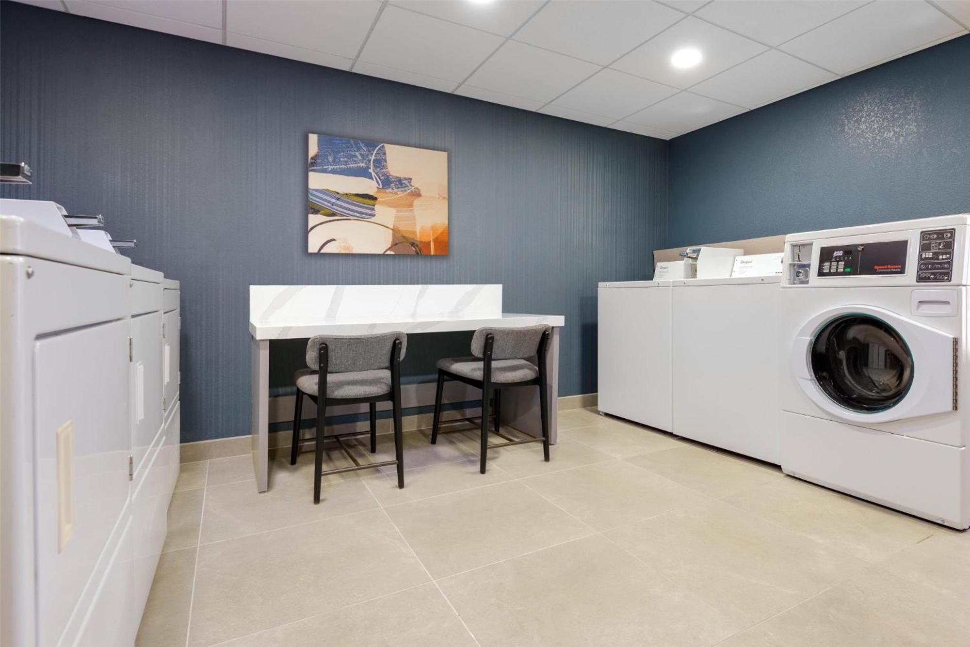 Homewood Suites By Hilton Orlando-Ucf Area Alafaya Екстериор снимка